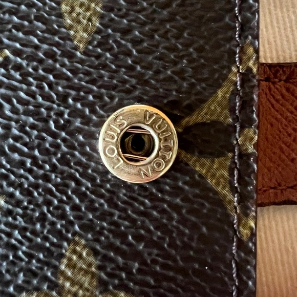 Louis Vuitton Mini Agenda - Picture 16 of 16